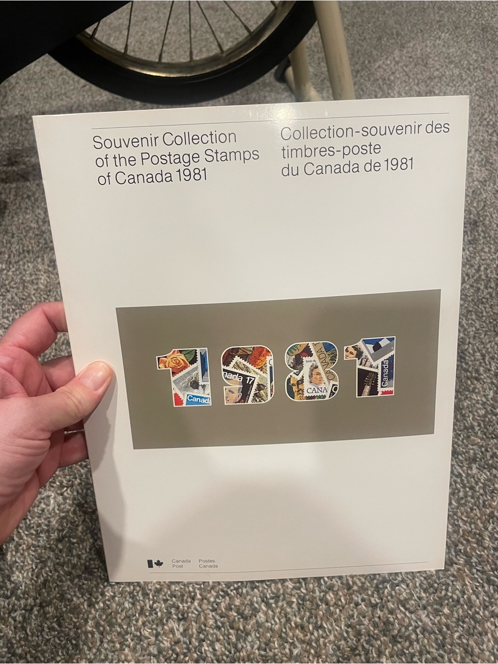 Souvenir Collection of the Postage Stamps of Canada 1981 - White